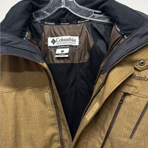 Columbia Men's Tan Performance Jacket